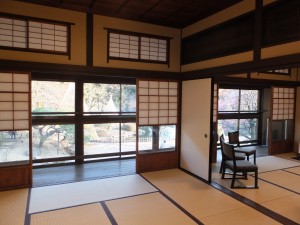 場所が変わると、話題も変わります。これが楽しみ。