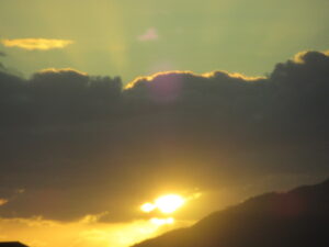 出雲縁結び空港から見た夕日